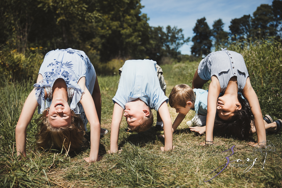 Field Trap: Sunflower Field Photoshoot for Three Families by Zorz Studios (8)
