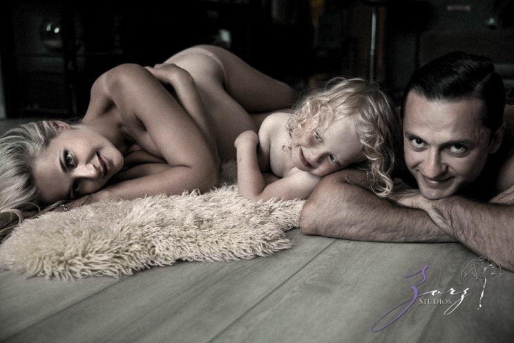 Catchup: Last-Minute Maternity Photoshoot | Zorz Studios