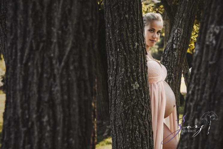 Catchup: Last-Minute Maternity Photoshoot | Zorz Studios