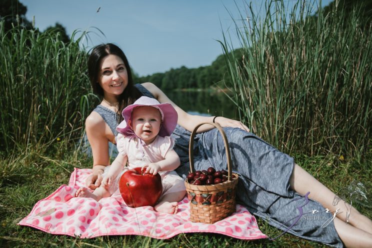 Veyear: Our Baby Girl First Birthday Photoshoot in Poconos | Zorz Studios