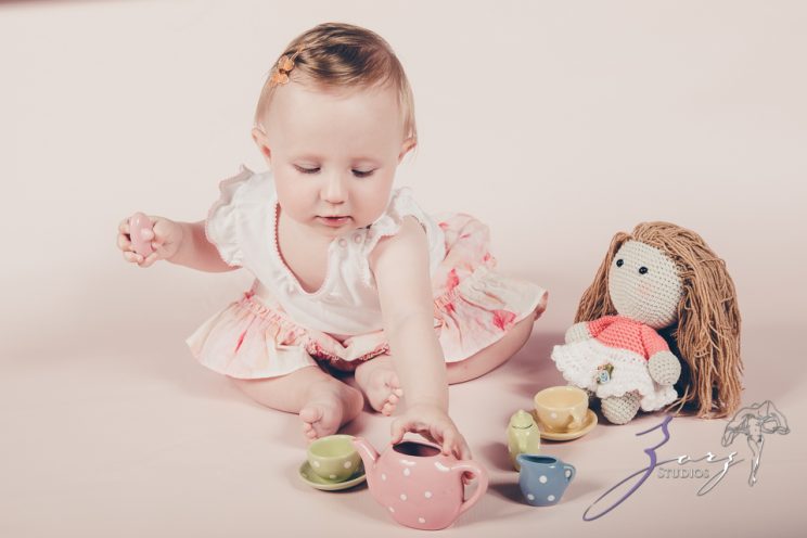 Veyear: Our Baby Girl First Birthday Photoshoot in Poconos | Zorz Studios