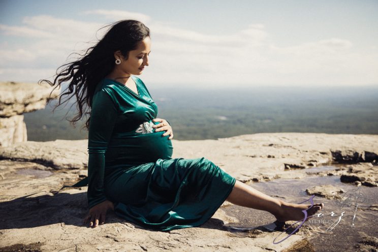 Aakash: Minnewaska State Park Maternity Session | Zorz Studios
