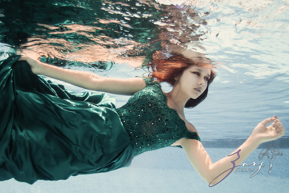 Eveswim: 18 Year Old Birthday Gift of Underwater Photography by Zorz Studios Eveswim: 18 Year Old Birthday Gift of Underwater Photography by Zorz Studios