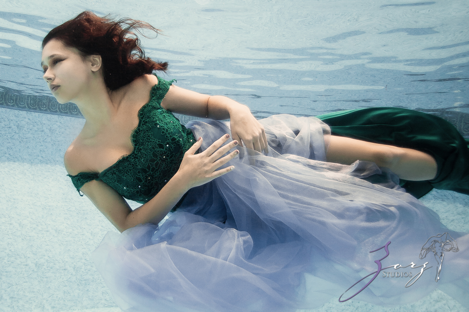 Eveswim: 18 Year Old Birthday Gift of Underwater Photography by Zorz Studios Eveswim: 18 Year Old Birthday Gift of Underwater Photography by Zorz Studios