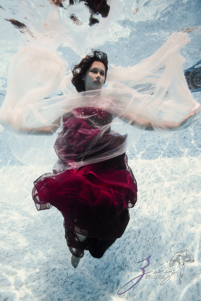 Eveswim: 18 Year Old Birthday Gift of Underwater Photography by Zorz Studios Eveswim: 18 Year Old Birthday Gift of Underwater Photography by Zorz Studios