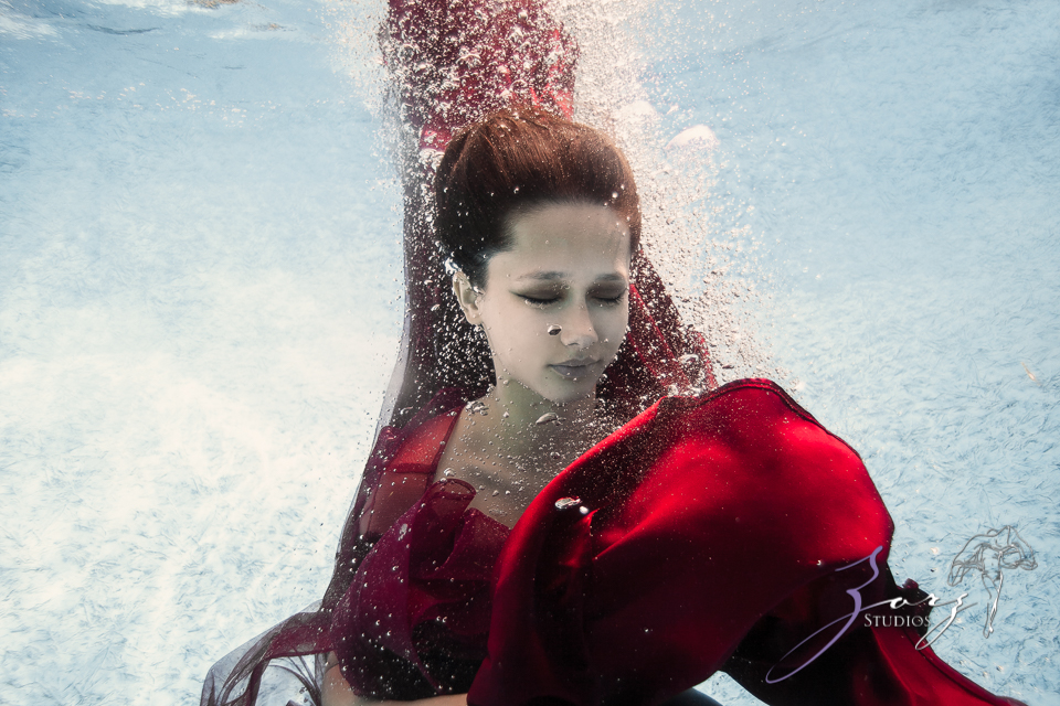 Eveswim: 18 Year Old Birthday Gift of Underwater Photography by Zorz Studios Eveswim: 18 Year Old Birthday Gift of Underwater Photography by Zorz Studios