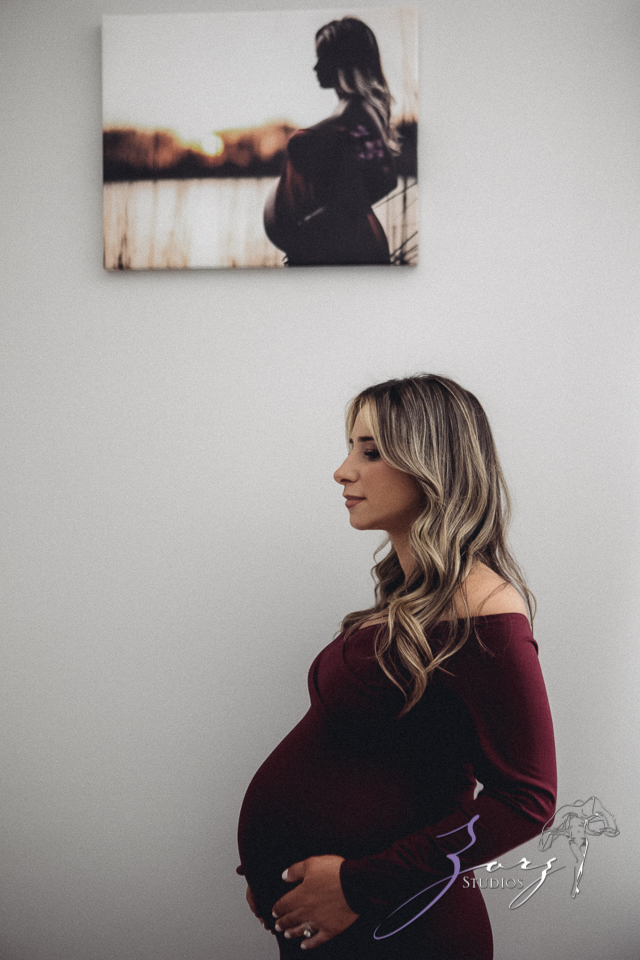 Rosmary: Maternity Photos With Family | Zorz Studios