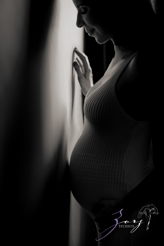 Twin Peeks: Maternity Shoot in Manhattan by Zorz Studios
