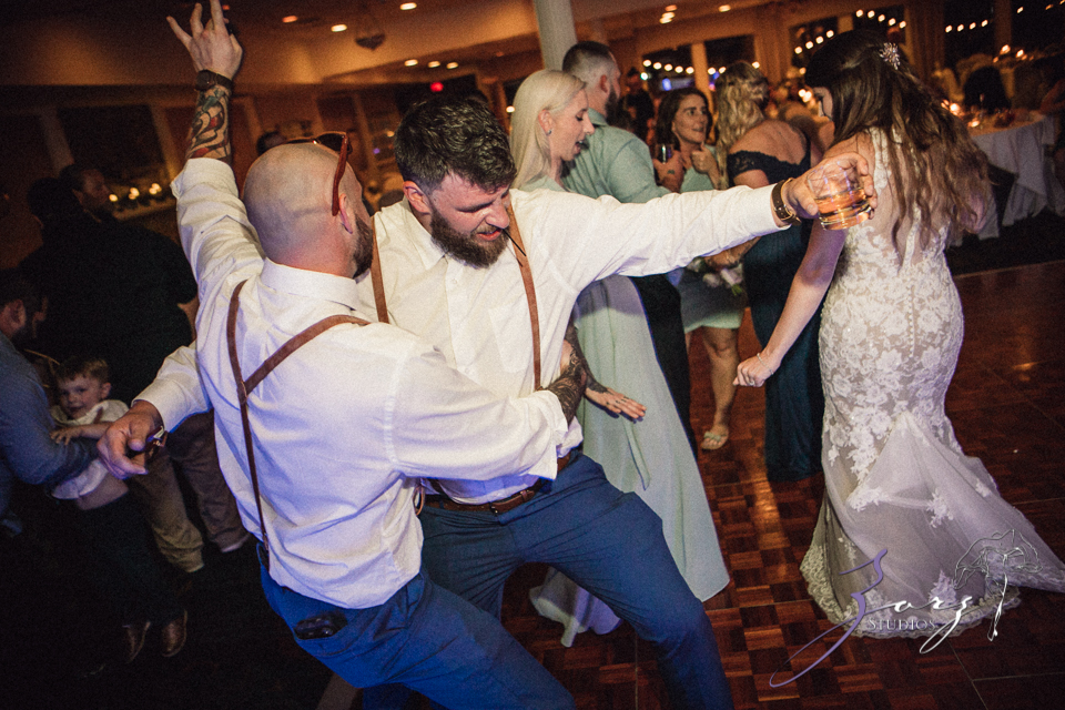 Bewooded 2: Poconos Wedding at Silver Birches, Lake Wallenpaupack | Zorz Studios