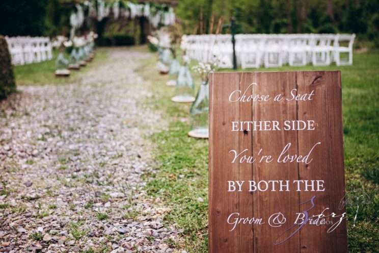 Barn & Nobles: Barn Wedding at the Mount Gulian Historic Site | Zorz Studios