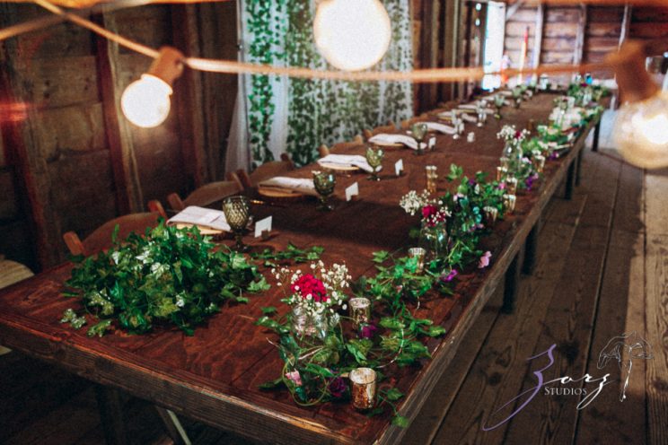 Barn & Nobles: Barn Wedding at the Mount Gulian Historic Site | Zorz Studios