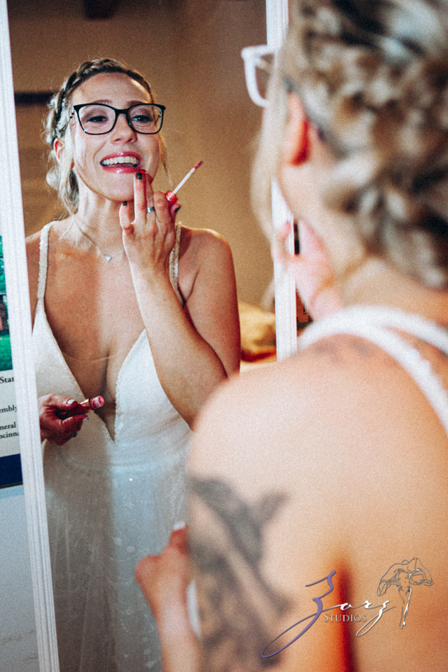 Barn & Nobles: Barn Wedding at the Mount Gulian Historic Site | Zorz Studios