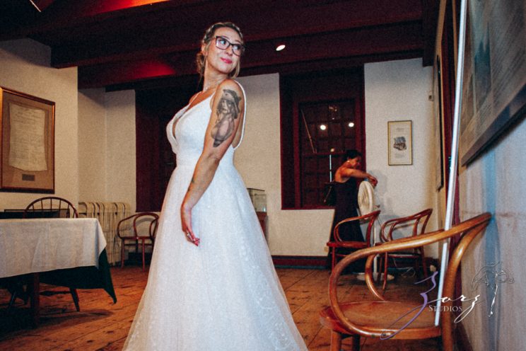 Barn & Nobles: Barn Wedding at the Mount Gulian Historic Site | Zorz Studios