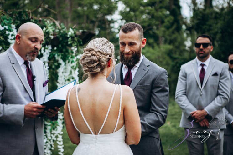 Barn & Nobles: Barn Wedding at the Mount Gulian Historic Site | Zorz Studios