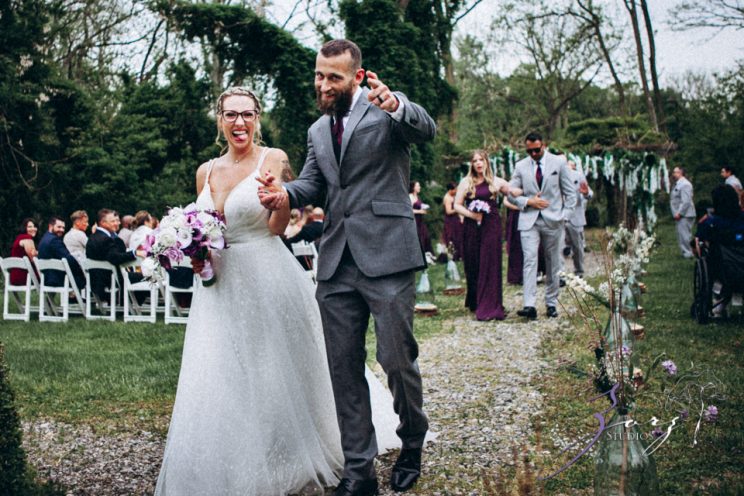Barn & Nobles: Barn Wedding at the Mount Gulian Historic Site | Zorz Studios