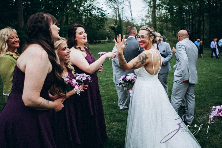 Barn & Nobles: Barn Wedding at the Mount Gulian Historic Site | Zorz Studios