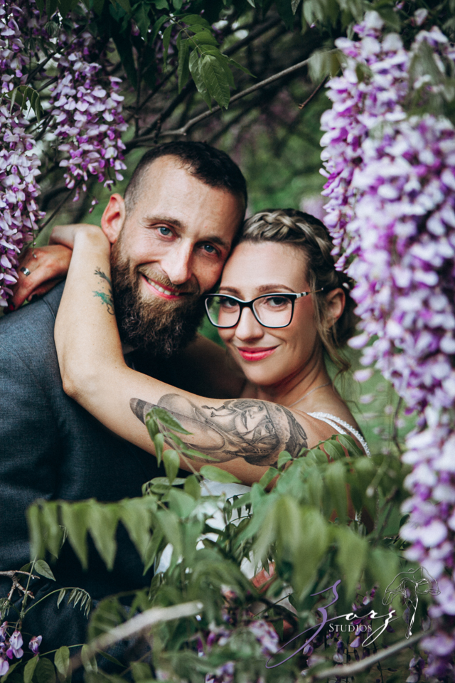 Barn & Nobles: Barn Wedding at the Mount Gulian Historic Site | Zorz Studios