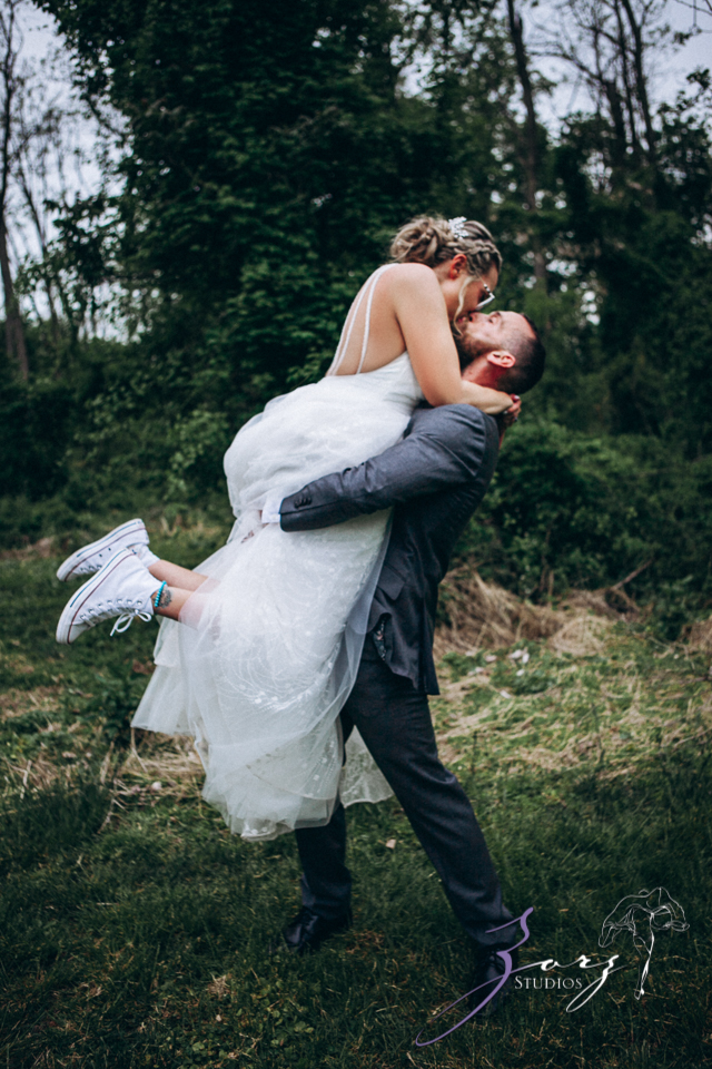 Barn & Nobles: Barn Wedding at the Mount Gulian Historic Site | Zorz Studios
