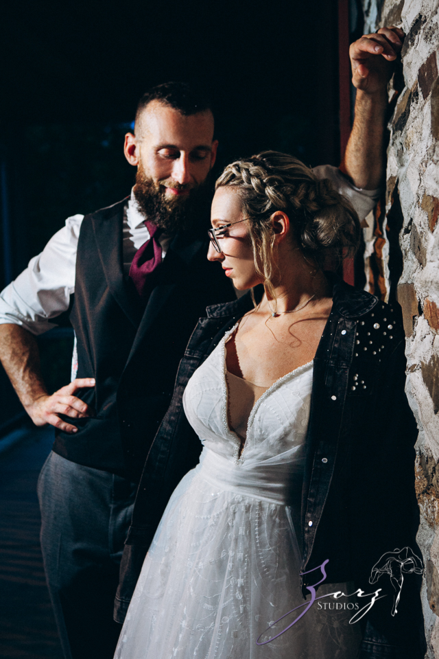 Barn & Nobles: Barn Wedding at the Mount Gulian Historic Site | Zorz Studios