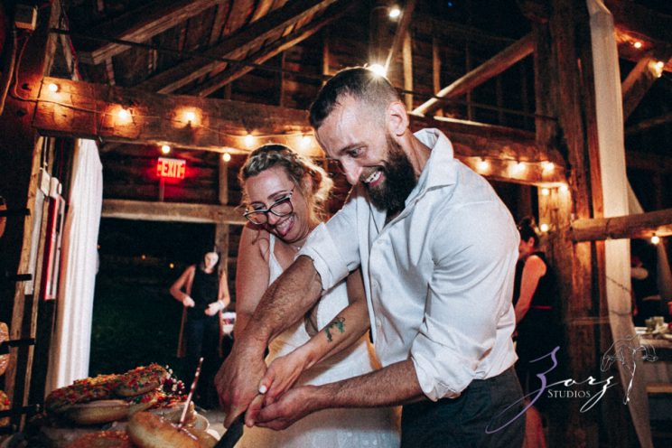 Barn & Nobles: Barn Wedding at the Mount Gulian Historic Site | Zorz Studios