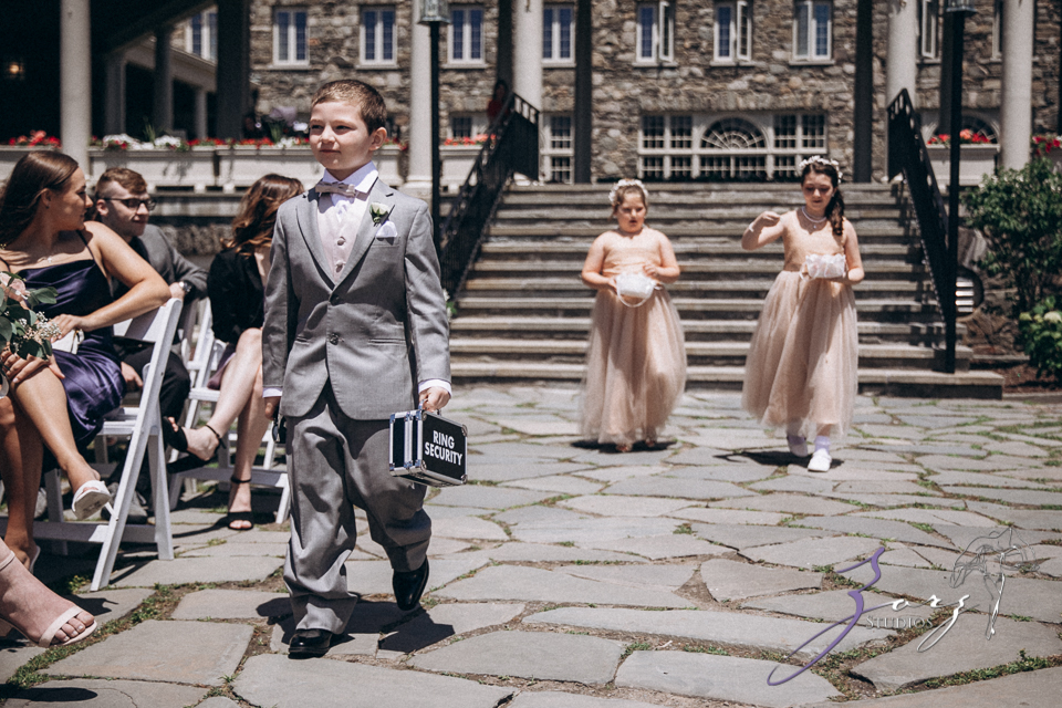 Love in the Sky: Pocono Wedding at the Skytop Lodge | Zorz Studios