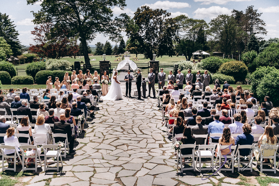 Love in the Sky: Pocono Wedding at the Skytop Lodge | Zorz Studios