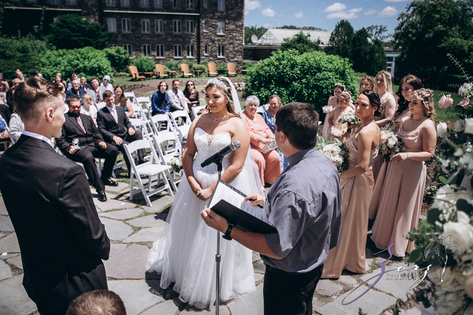 Love in the Sky: Pocono Wedding at the Skytop Lodge | Zorz Studios