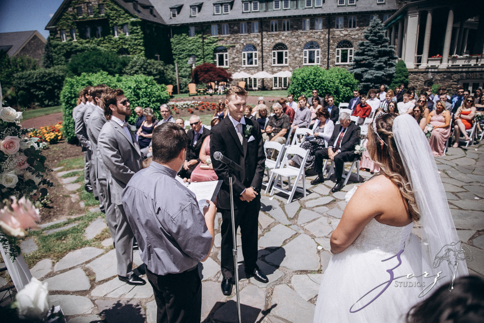 Love in the Sky: Pocono Wedding at the Skytop Lodge | Zorz Studios