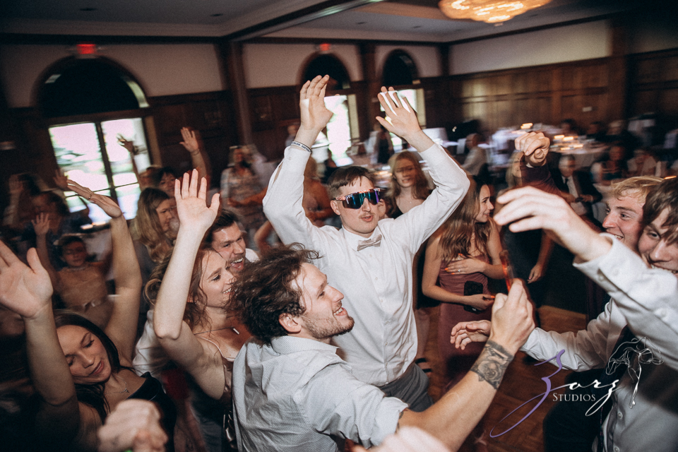 Love in the Sky: Pocono Wedding at the Skytop Lodge | Zorz Studios