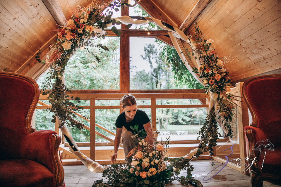 Countryside Chateau Wedding in France: Mon Bonheur | Zorz Studios