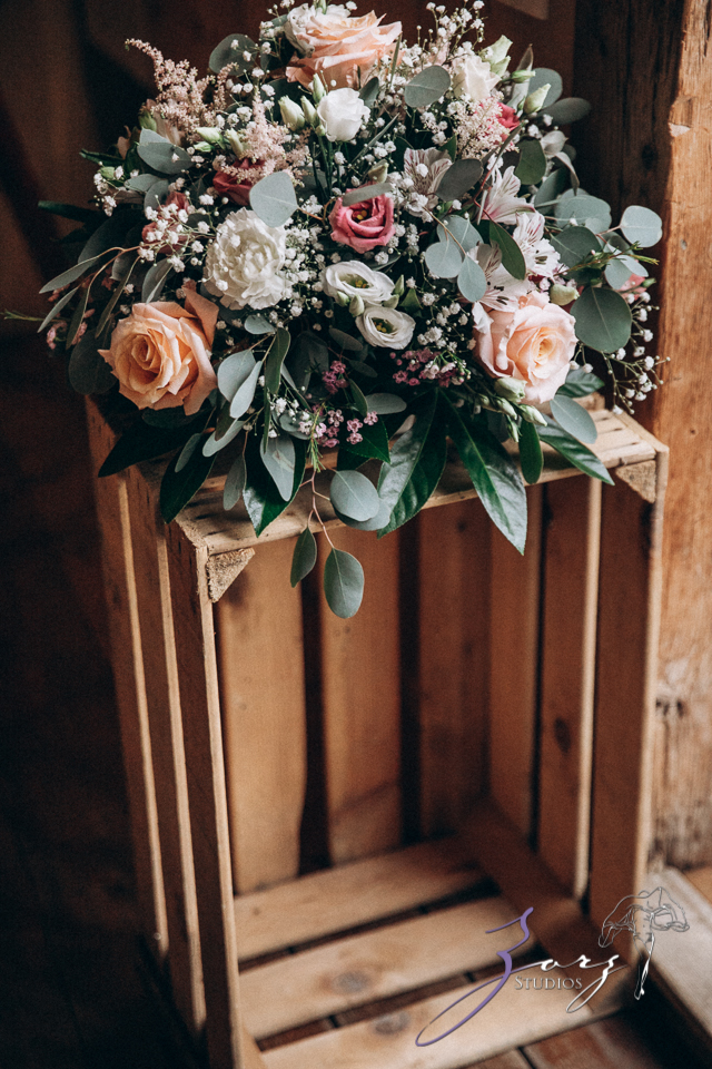 Countryside Chateau Wedding in France: Mon Bonheur | Zorz Studios