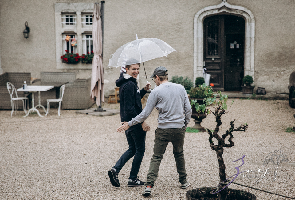 Countryside Chateau Wedding in France: Mon Bonheur | Zorz Studios