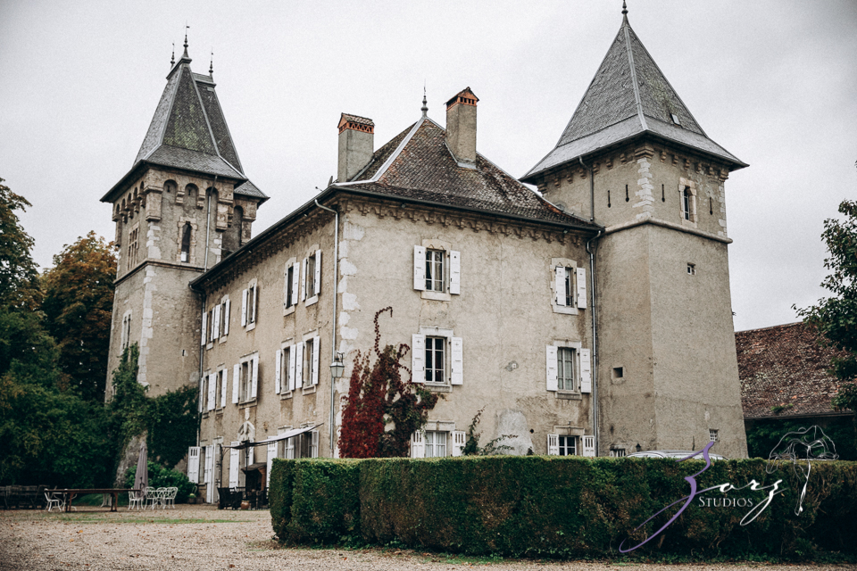 Countryside Chateau Wedding in France: Mon Bonheur | Zorz Studios