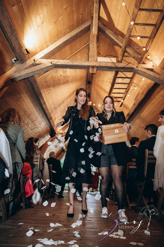 Countryside Chateau Wedding in France: Mon Bonheur | Zorz Studios