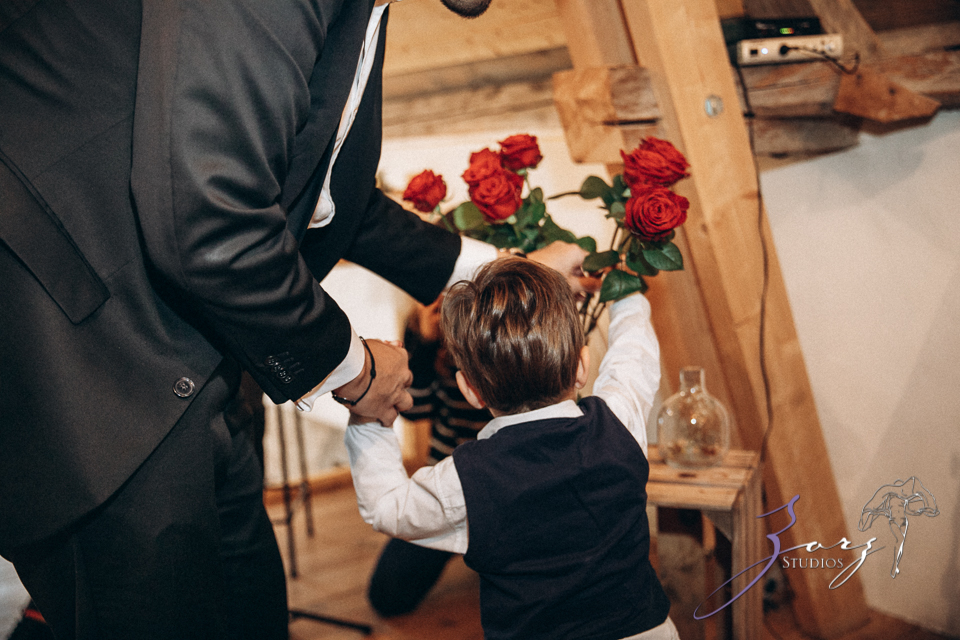 Countryside Chateau Wedding in France: Mon Bonheur | Zorz Studios