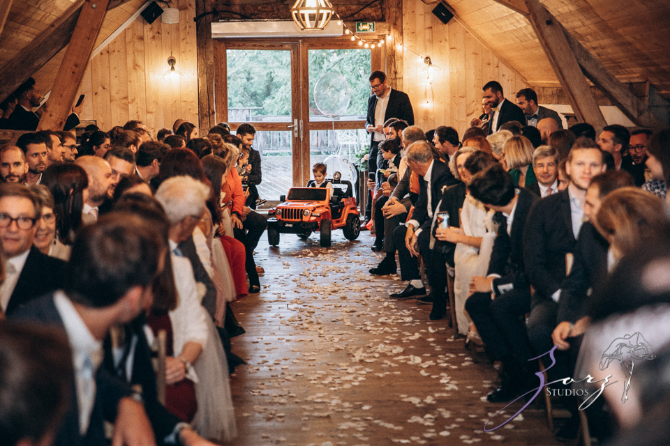 Countryside Chateau Wedding in France: Mon Bonheur | Zorz Studios