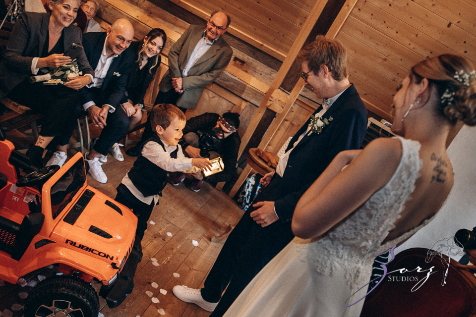 Countryside Chateau Wedding in France: Mon Bonheur | Zorz Studios