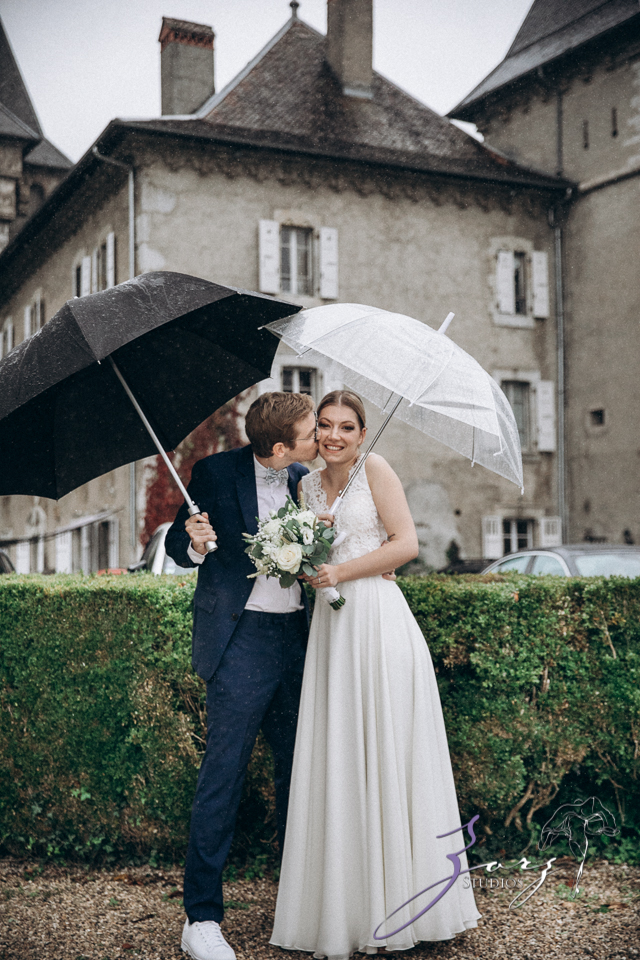 Countryside Chateau Wedding in France: Mon Bonheur | Zorz Studios