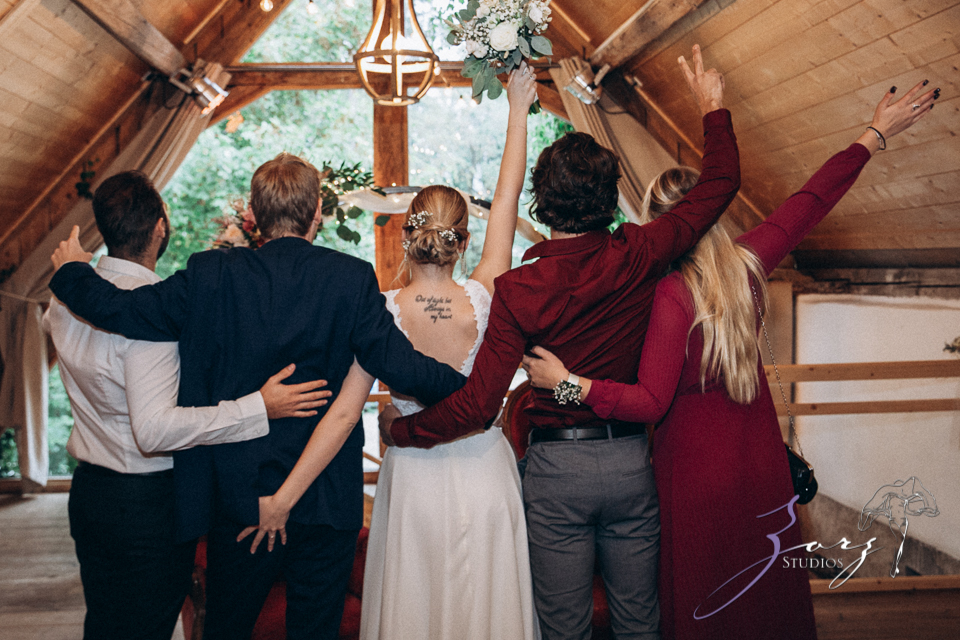 Countryside Chateau Wedding in France: Mon Bonheur | Zorz Studios
