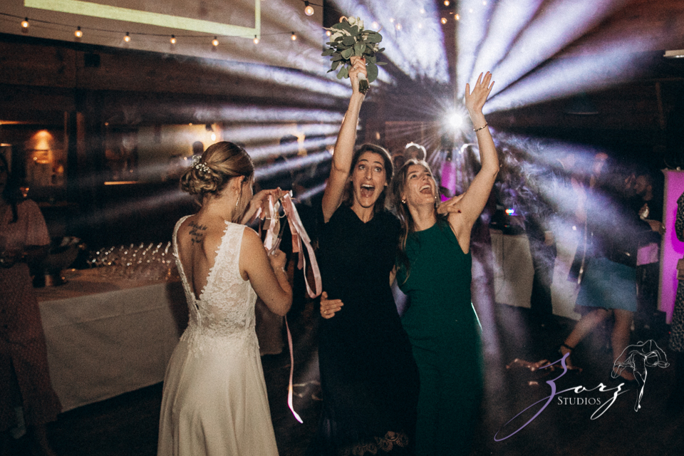 Countryside Chateau Wedding in France: Mon Bonheur | Zorz Studios