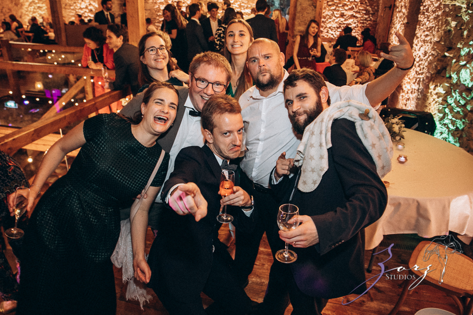 Countryside Chateau Wedding in France: Mon Bonheur | Zorz Studios