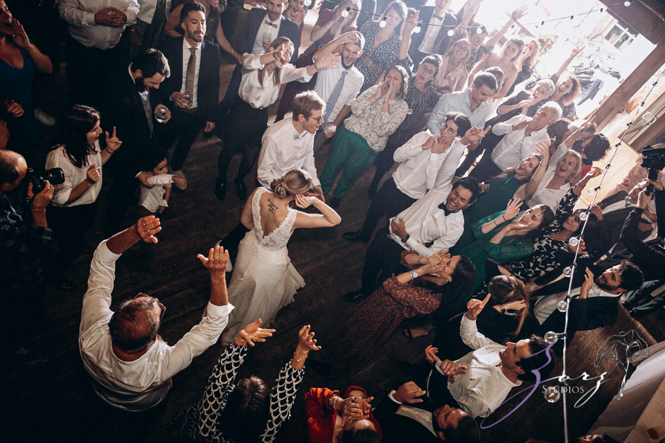 Countryside Chateau Wedding in France: Mon Bonheur | Zorz Studios