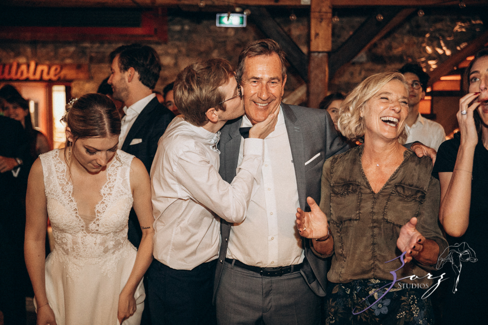 Countryside Chateau Wedding in France: Mon Bonheur | Zorz Studios