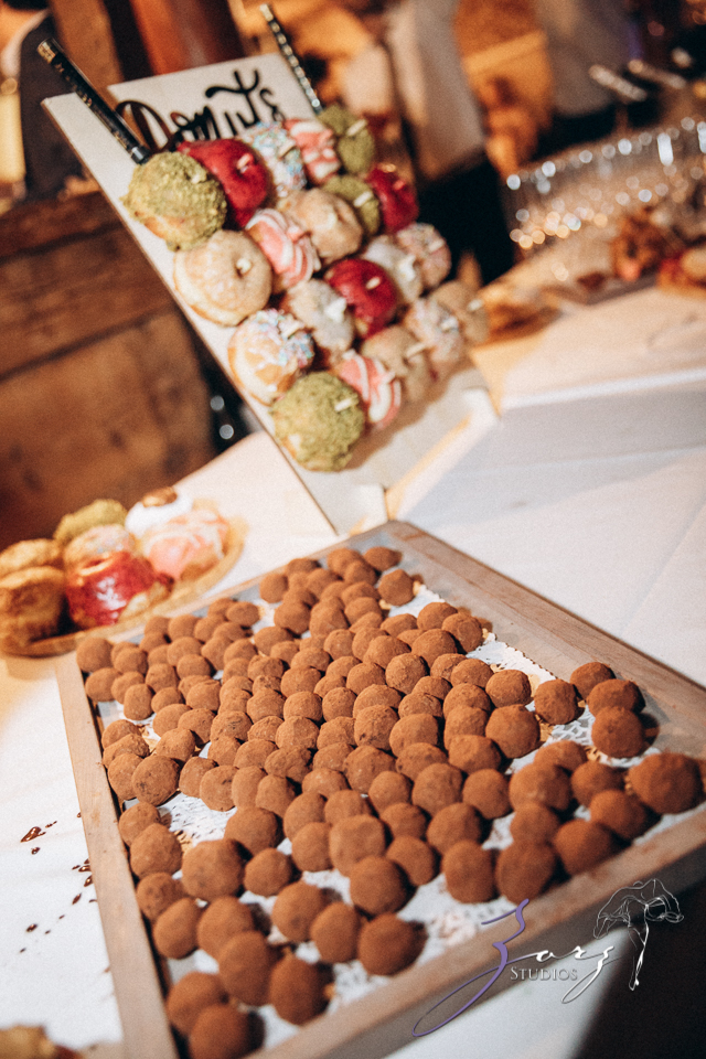Countryside Chateau Wedding in France: Mon Bonheur | Zorz Studios