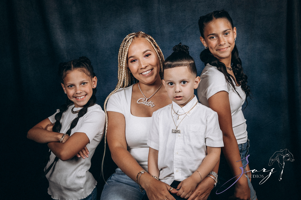 Mama’s Love Free Portraits 2023 | Zorz Studios