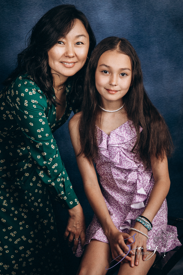 Mama’s Love Free Portraits 2023 | Zorz Studios