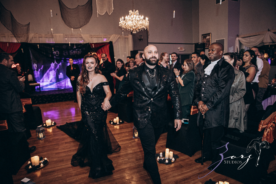 How to Create a Memorable Halloween Wedding: Spooky, Stylish, and Stirring | Zorz Studios
