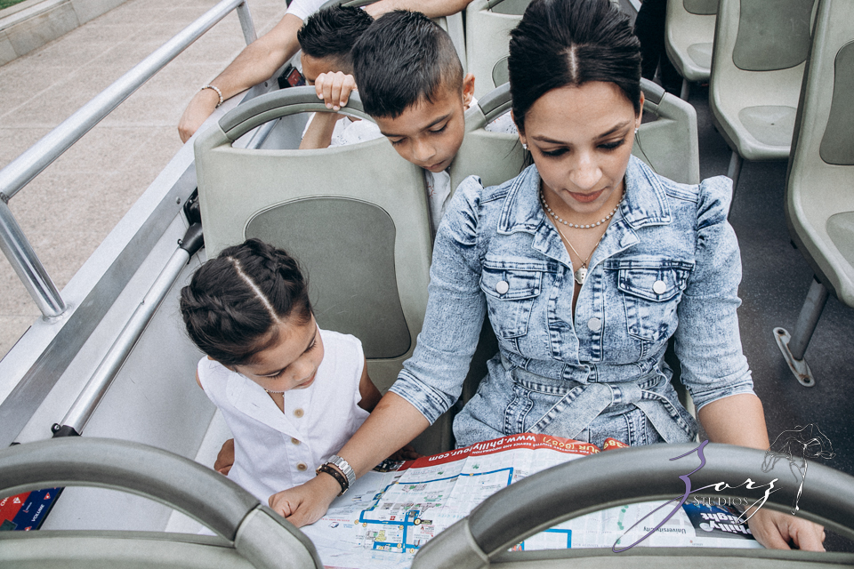 Philybuser: Fun Family Shoot Idea in Philadelphia by Zorz Studios Philybuser: Fun Family Shoot Idea in Philadelphia | Zorz Studios