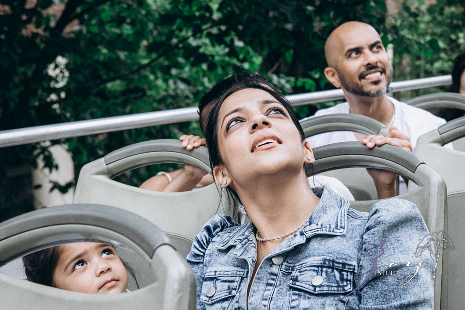 Philybuser: Fun Family Shoot Idea in Philadelphia by Zorz Studios Philybuser: Fun Family Shoot Idea in Philadelphia | Zorz Studios