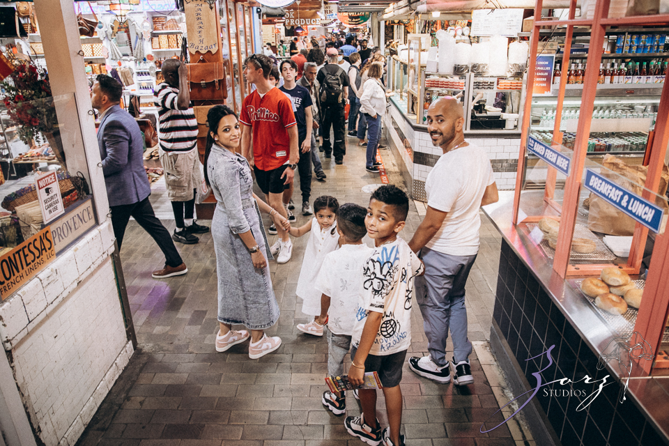 Philybuser: Fun Family Shoot Idea in Philadelphia by Zorz Studios Philybuser: Fun Family Shoot Idea in Philadelphia | Zorz Studios